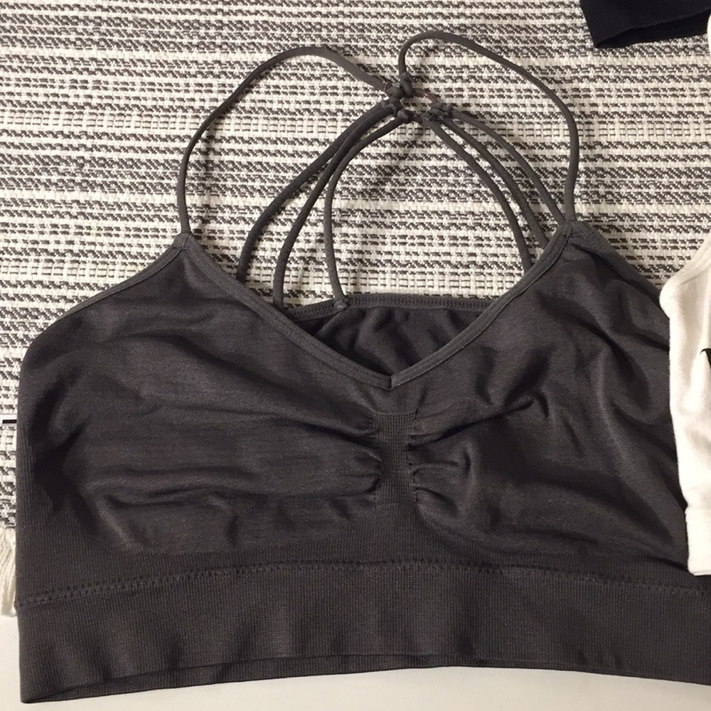Set of 2 Bra bundle sports bras medium MAKE OFFER!